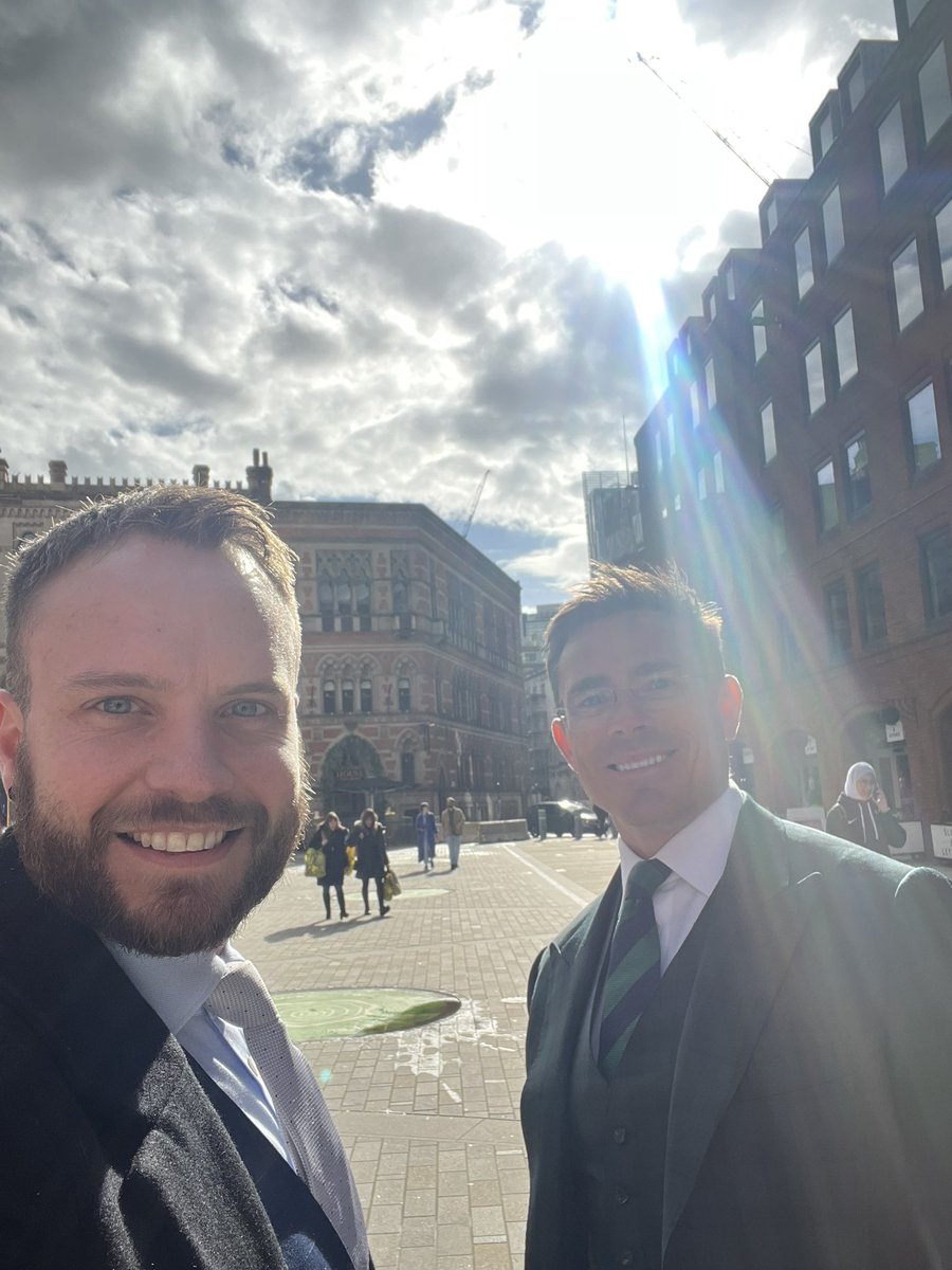 Cheshiresartori's tweet photo. There is just something special about Manchester. Such a dynamic and entrepreneurial city.. yet always manages to remain humble.
Great people, great city. Be back soon ๐
#manchester #tailor #ilovemanchester #sartorial #manchesterstyle #manchesterfashion #gentsfashion https://t.co/J5TkFuOznF