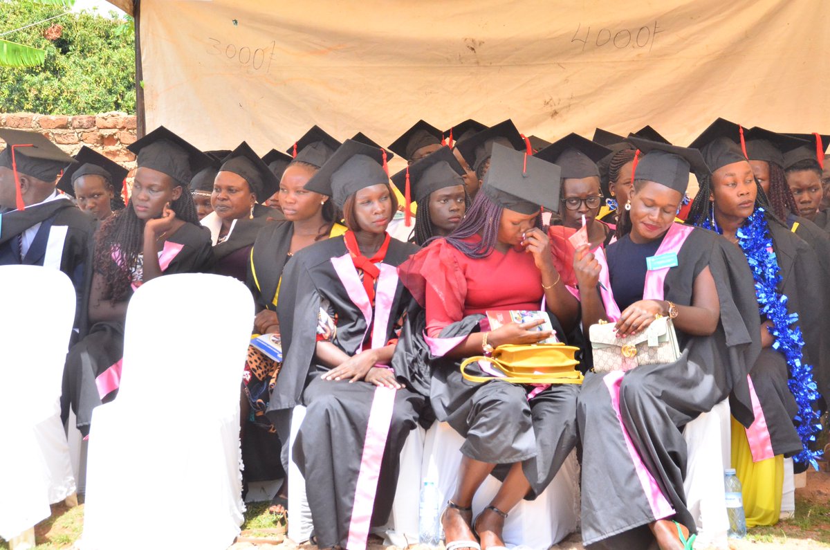 MUBSAruaCampus's tweet photo. On these achievements, my happiness for you knows no bounds when I see you adorned in these flamboyant academic attires.

Congratulations my dear graduands! 
#MUBS16thGrad #opportunities #happiness https://t.co/GWhkHOzW2E