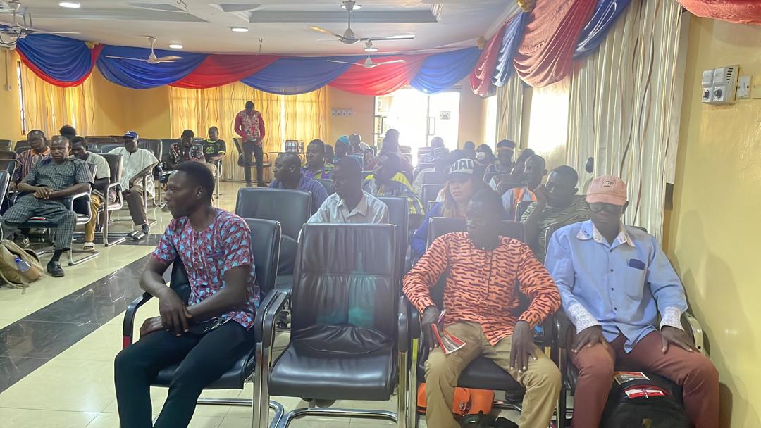 Ghana Somubi Dwumadie tweet media