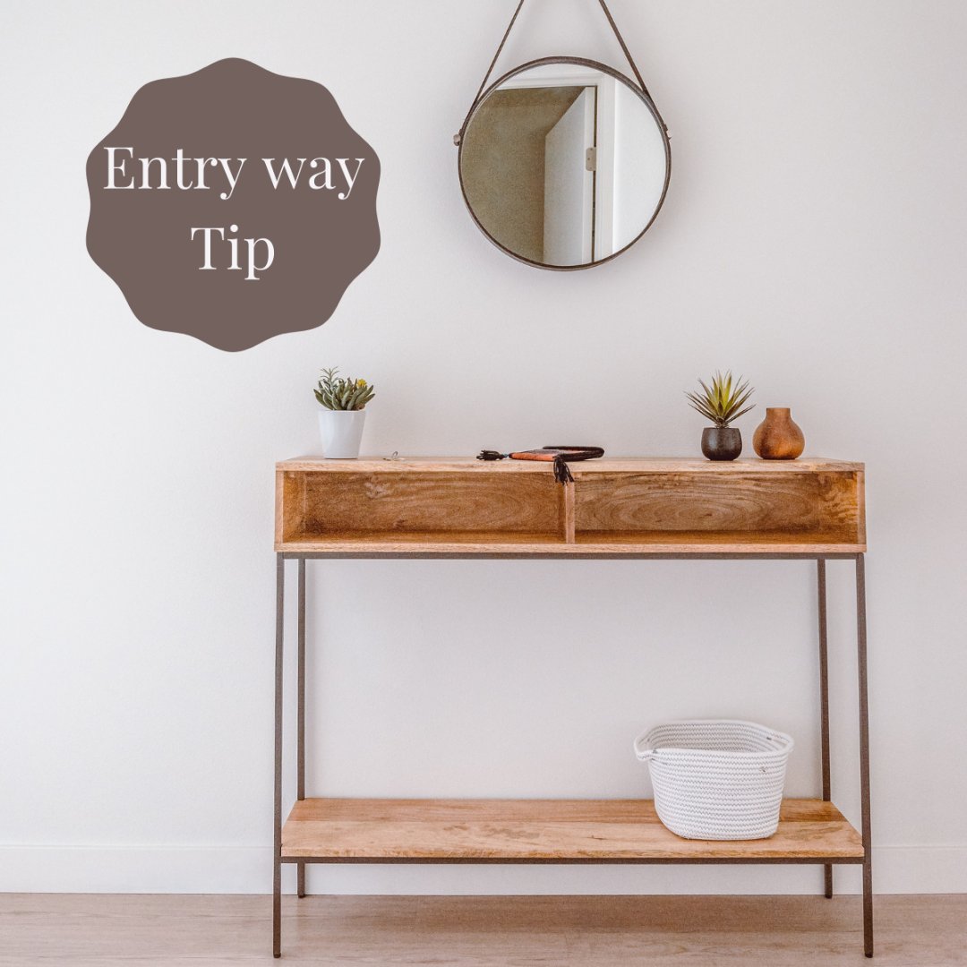 SP_PlanoAllen's tweet photo. When decorating a console table, less is more. Pick a few favorites, add greenery such as a succulent, and hang a mirror or artwork above. It's that simple!

#Tips #Tricks #Simple #Elegant #HomeDecor #HomeStyle #CleanAndTidy https://t.co/LZcy917HQE
