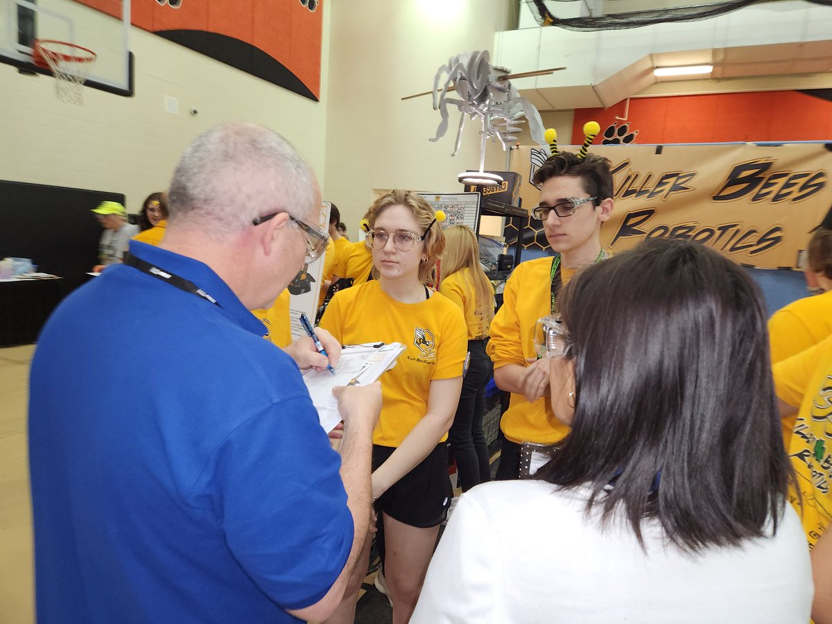 Killer Bees FRC 33 tweet media