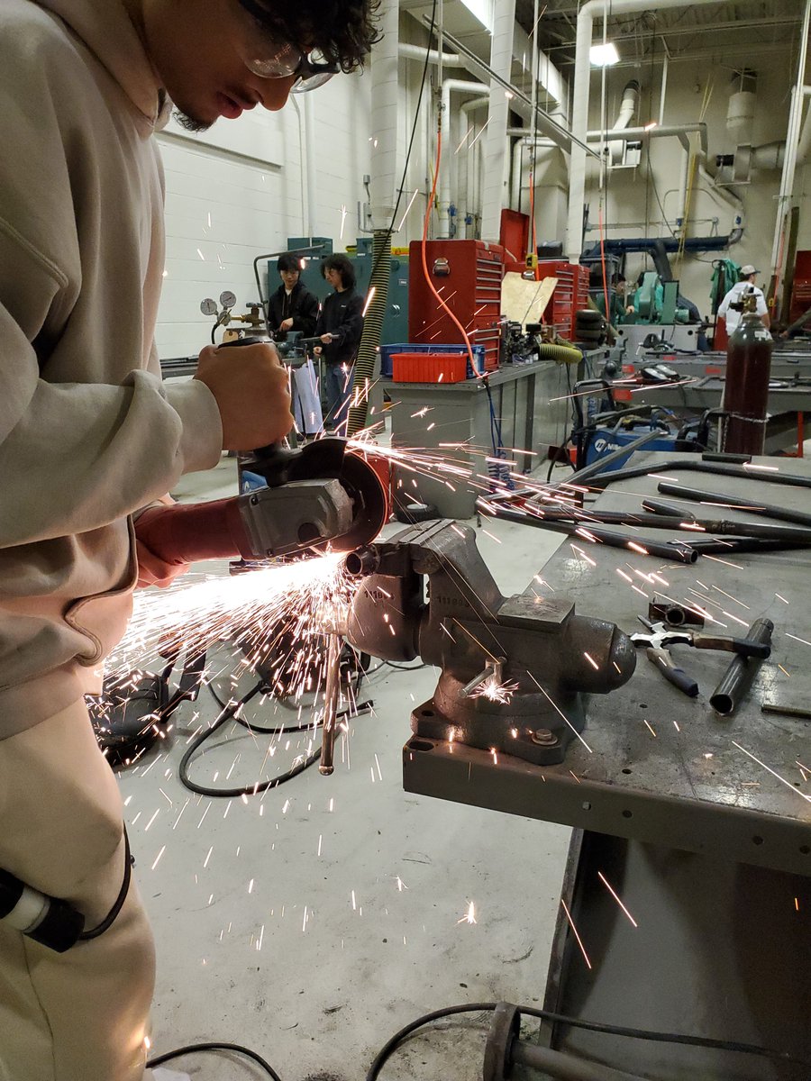 Sparks fly in Fabrication! Student chassis development is underway here @NCSD @NoviHighSchool ...@MillerWelders @MillerElectric @MilwaukeeTool