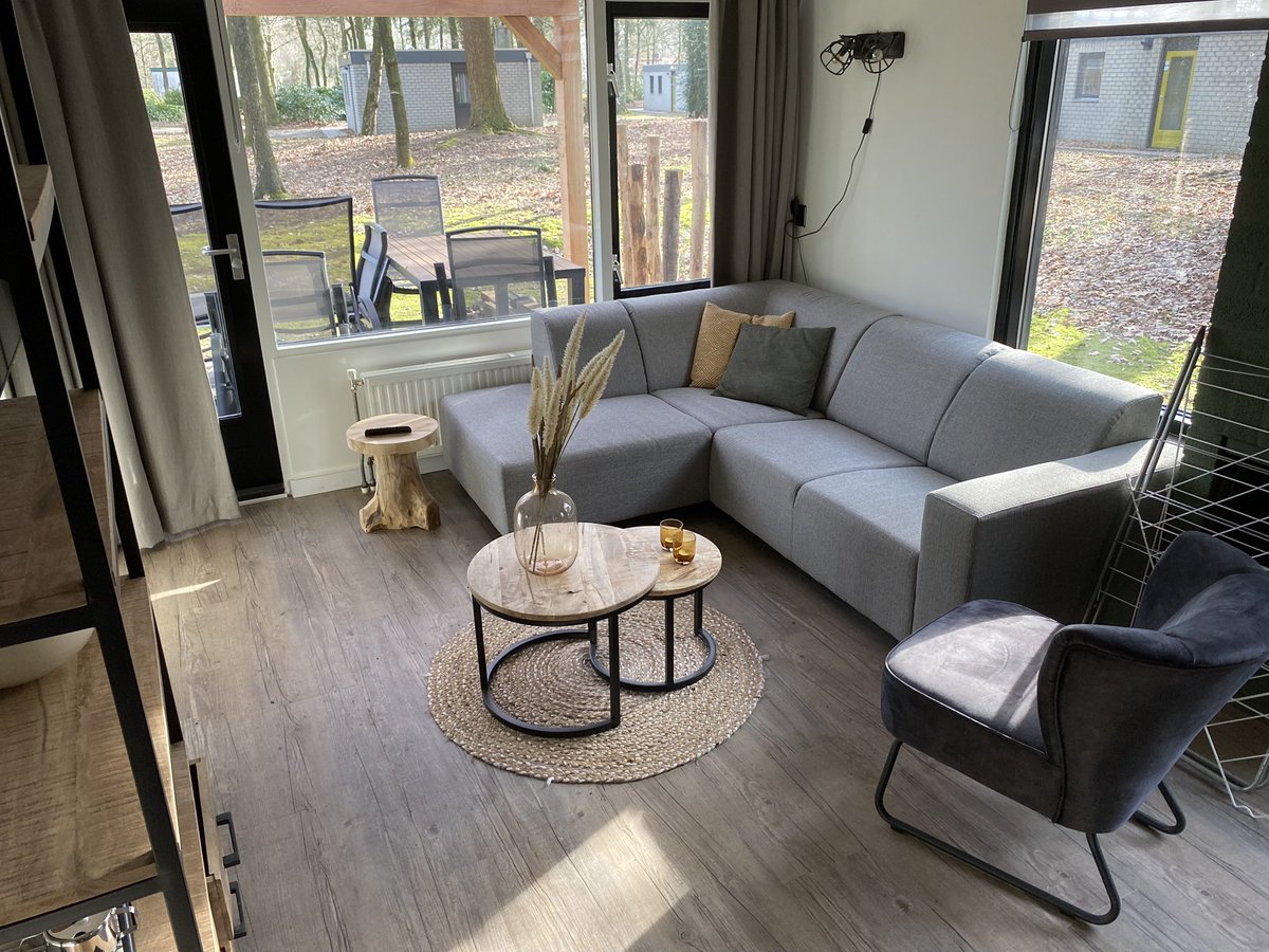 VanHouteProject's tweet photo. Maandag gestart met het restylen van de eerste 10 vakantiewoningen bij @RCNdeJagerstee #trots binnenkort meer. #interieurisleuk https://t.co/JND4vqxD3a
