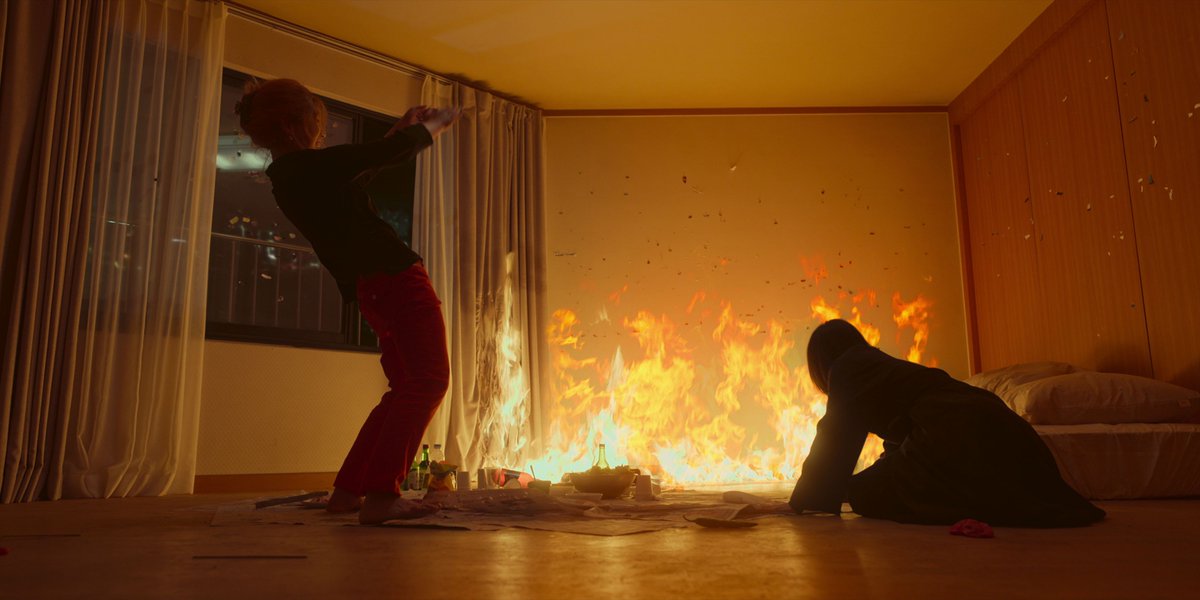 NetflixBrasil's tweet photo. Ainda não consegui superar a atuação da Song Hye-kyo nessa cena de A Lição. https://t.co/EUJQDfiQUx