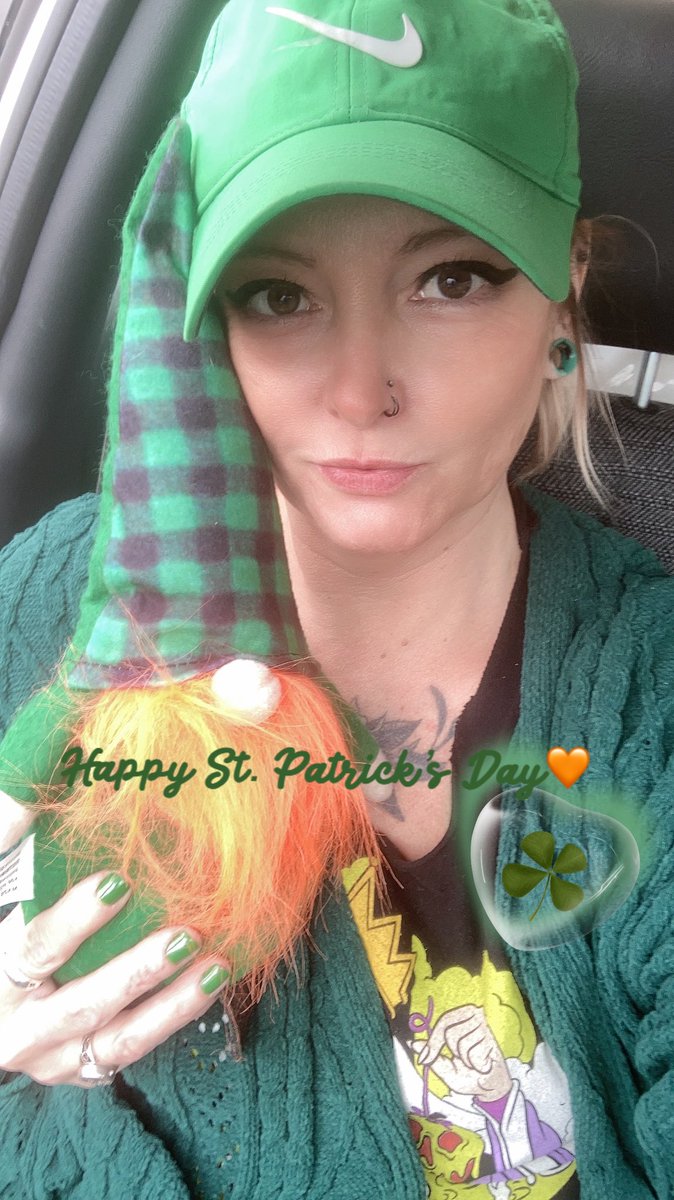 zillybatt13's tweet photo. ✨🍀🧡🍀✨🦖💨

#HappyStPatricksDay2023 #happysaintpatricksday #leprechaun #green #lucky 🍺🍀💋 https://t.co/zabKunvIwM