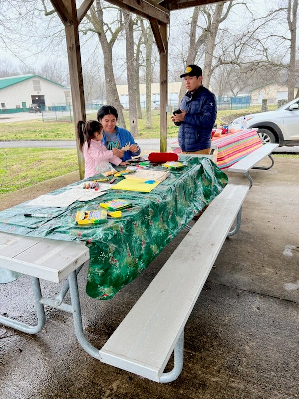 Neosho Parents as Teachers bonded with others as they hosted a group connection at Neosho Fish Hatchery! 🐟

If you want to learn more about PAT and how it can help benefit your child, visit the link below. 
neoshosd.org/Page/1460