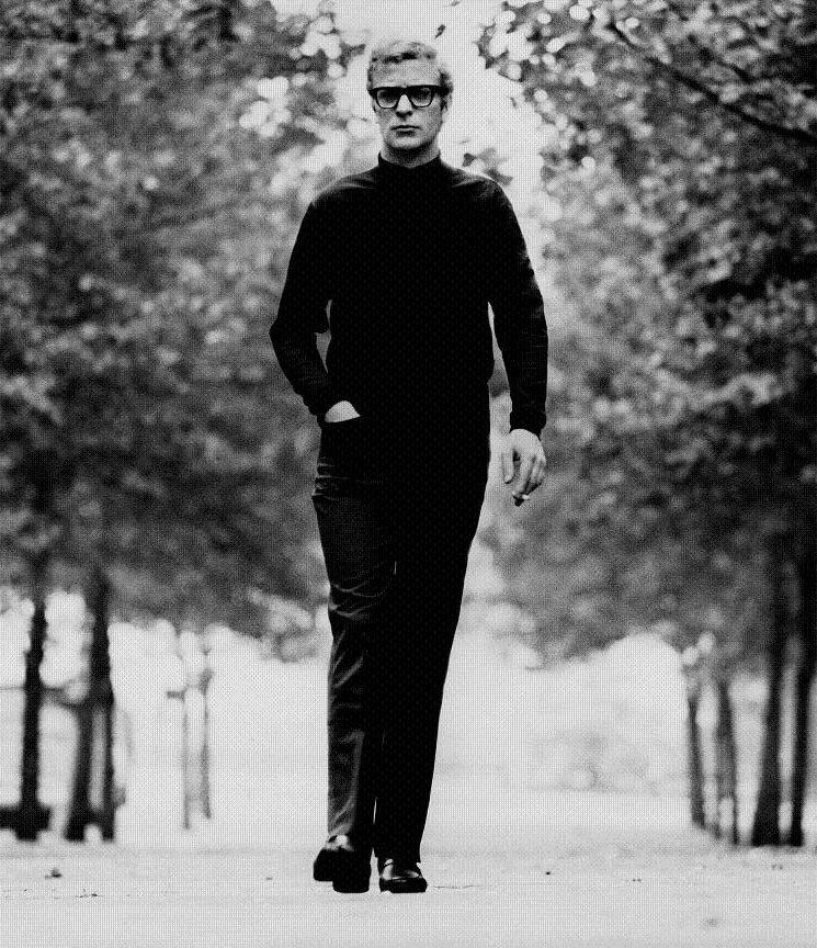 Michael Caine was a reasonably strait-laced young actor. Although perhaps ‘strait-laced’ isn’t quite right — as, while his trim tailoring and double-breasted duds were undeniably sharp,Caine predominantly paired his smart suiting with boots

thegentlemansjournal.com/article/how-to…
