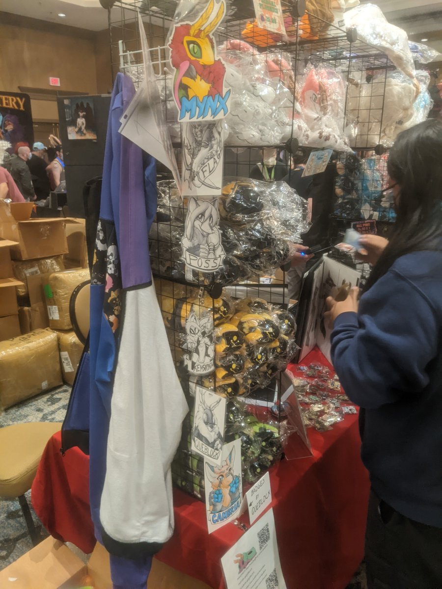 queblock's tweet photo. Now sitting on the floor taking badge commissions at #TFF2023
In the bold kobold booth in the dealer's den table A4. Come down and say hi https://t.co/bkjPCheTC6