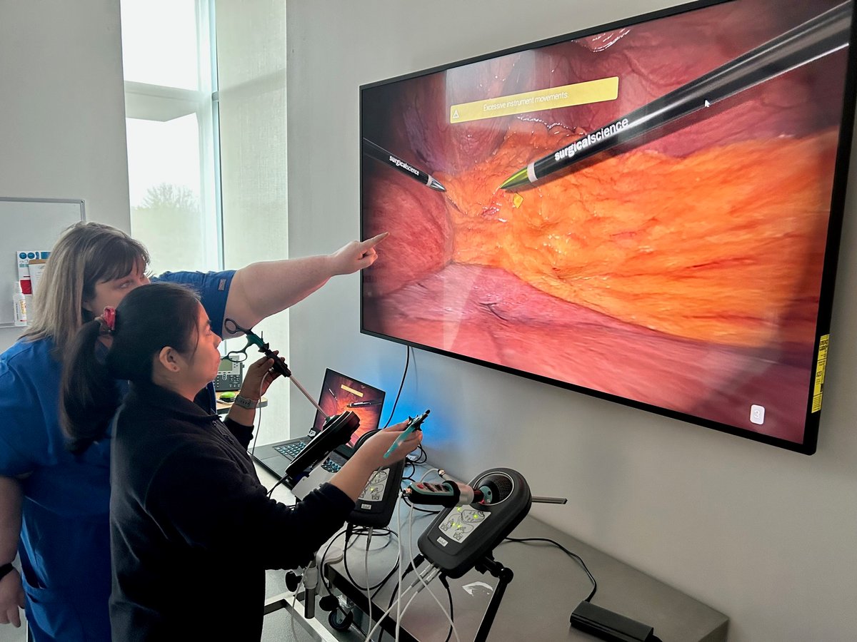 laurelridgeedu's tweet image. All of our surgical technology students had a very unique opportunity today. They were able to perform simulator laparoscopic surgery using the LAPSIM from @SurgicalScience. #surgicaltechnologist #surgicaltechnology #surgicaltech #laparoscopic #surgery