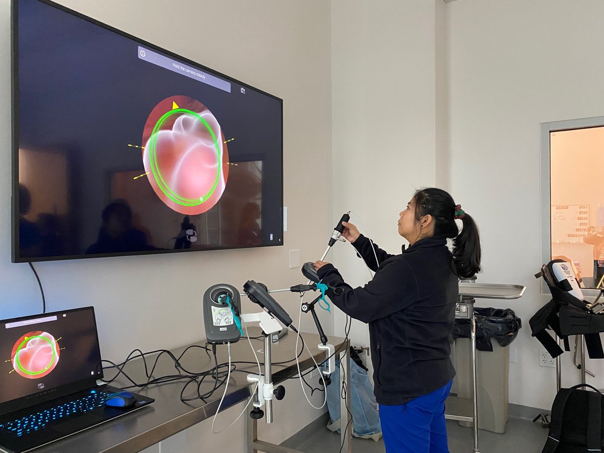 laurelridgeedu's tweet image. All of our surgical technology students had a very unique opportunity today. They were able to perform simulator laparoscopic surgery using the LAPSIM from @SurgicalScience. #surgicaltechnologist #surgicaltechnology #surgicaltech #laparoscopic #surgery