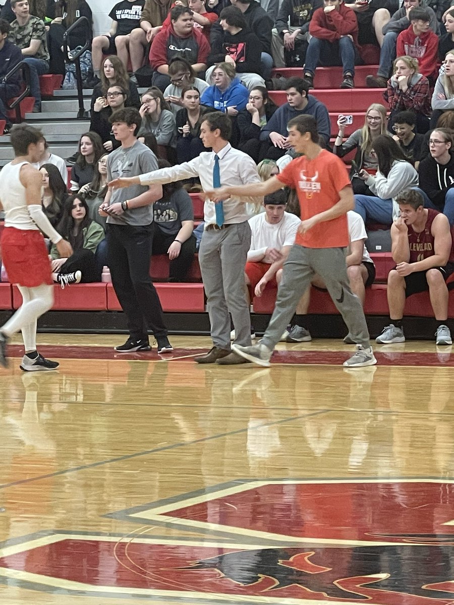 NLSDGusslerA's tweet photo. Sheridan HS Staff vs Seniors!  So much fun to watch!  Senior girls for the Win.  Senior Boys put up a hard fight… but lost to the Faculty! https://t.co/SLhywCpq0k