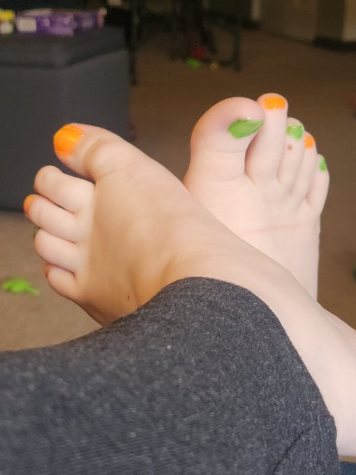 Happy st Patty's day!! Join my https://t.co/UTFGOGm0fR now! Free 2 week trial while offer last! Going<a href="/tag/girlfriends"class="tags"><span>#girlfriends</span></a><a href="/tag/lesbians"class="tags"><span>#lesbians</span></a><a href="/tag/thickthighsavelives"class="tags"><span>#thickthighsavelives</span></a><a href="/tag/onlyfans"class="tags"><span>#onlyfans</span></a>