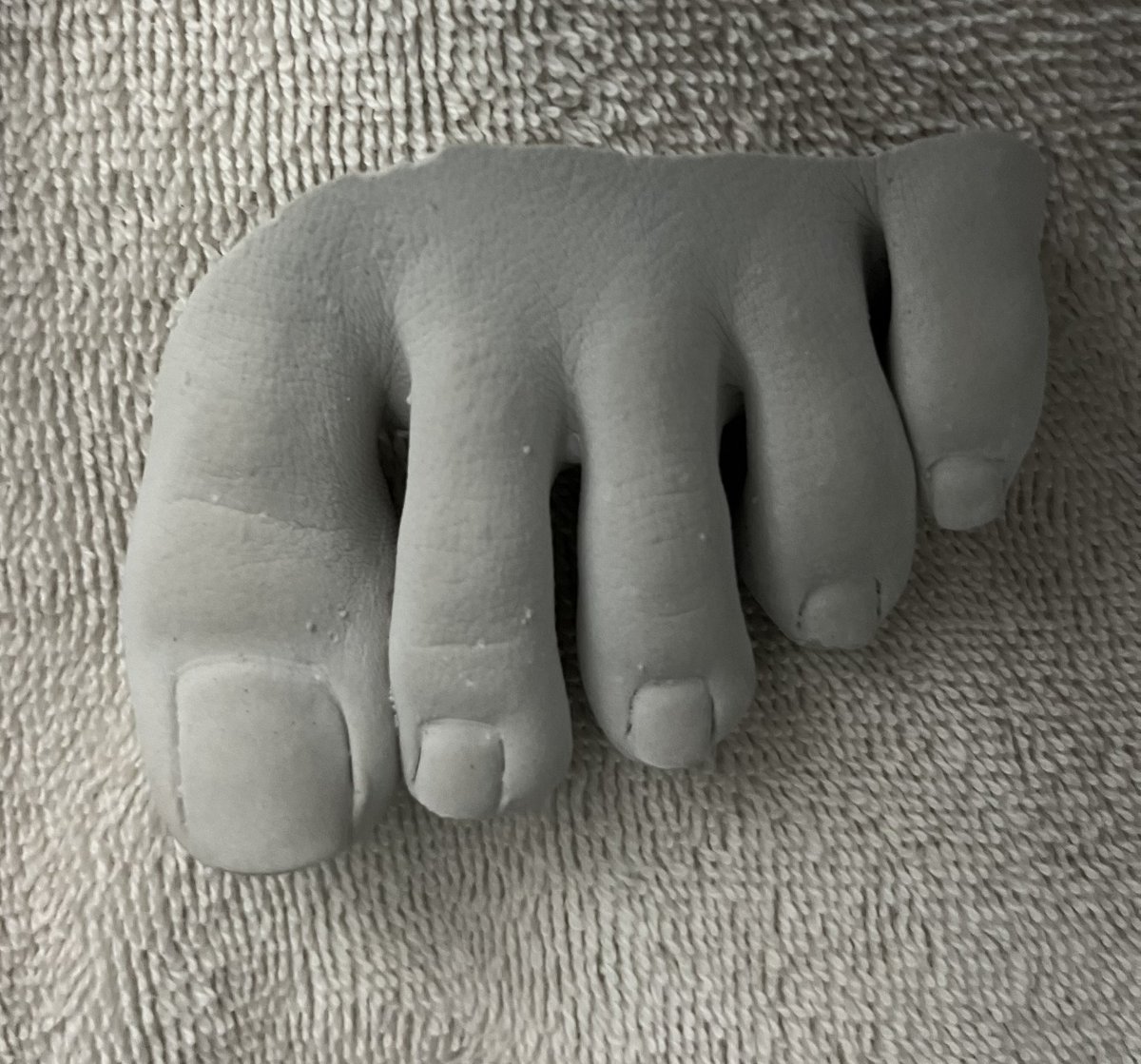 Toes are coming