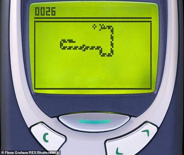 ChaiOptometrist's tweet photo. From Playing Snakes on Nokia 1100 to Dealing with Snakes everyday, We all grew Up 😅 https://t.co/RfvKTXWS2K