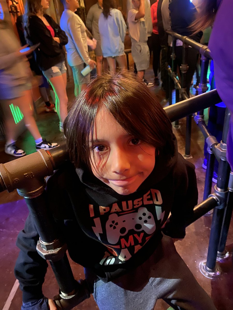 Ivettersif's tweet photo. Spring break 23.  San Antonio @RobRobledoEKIS @EastwoodKnolls https://t.co/B6Cw89Zh0e