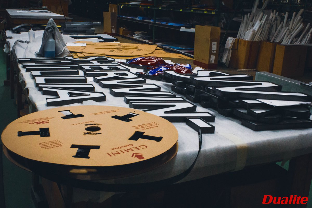DualiteTweets's tweet image. 🏭Mass producing high-quality #SignFaces for #ChannelLetters – efficiency meets excellence! Our streamlined process ensures each piece is crafted to perfection, delivering stunning #Signage for multiple locations.🌐 Trust us for consistency and top-notch results! 💯