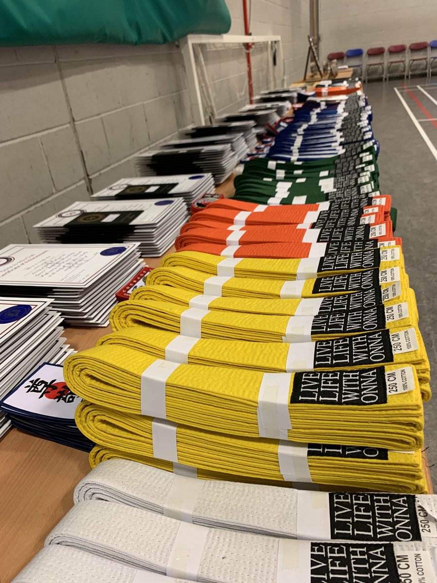 OnnaJuJitsuClub's tweet photo. All set and ready for the club gradings tomorrow. Special thank you to the students โฆ@sbsjccโฉ who helped set up the hall โฅ๏ธ๐๐ฅ #JuJitsu #Gradings #TeamONNA https://t.co/ZTWtXKZdoX