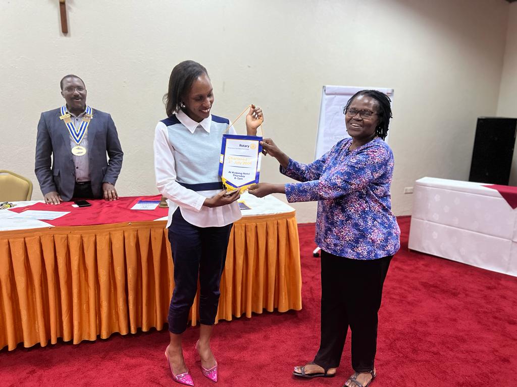 MoneyBakeryUg's tweet photo. Such an honor...I look forward to more! https://t.co/ntQgAMCCcS