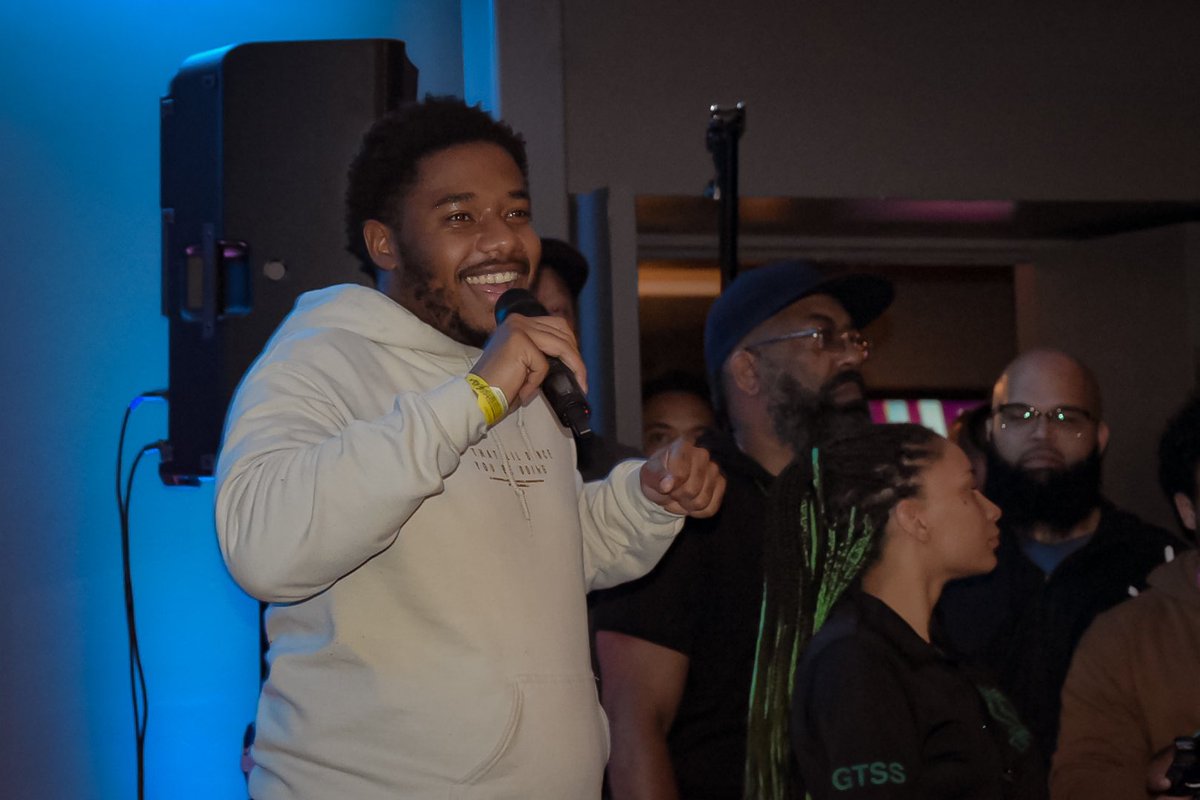 House of Independence presented by <a href="/Intuit/">Intuit</a> &amp; <a href="/unitedmasters/">UnitedMasters</a> popped off last night! Join us today for round 2! 🥵

📸: <a href="/Tanyatd21/">tanya 👽</a>