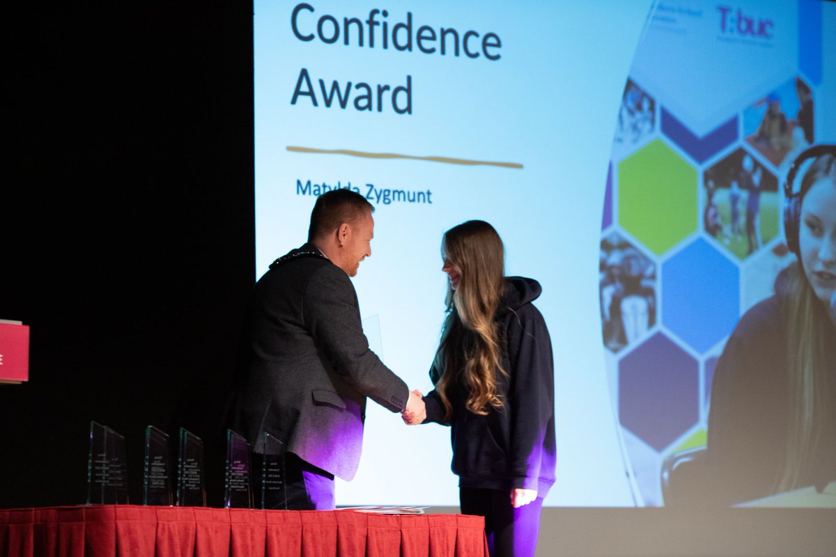 ss_ycc's tweet photo. The positive energy and potential in the room last night at @abcb_council Craigavon Civic Centre was tangible at the @CommunitiesNI #UnitingCommunities Celebration event. Thank you to everyone for a fantastic night #tbuc https://t.co/YlBOZTXb4M
