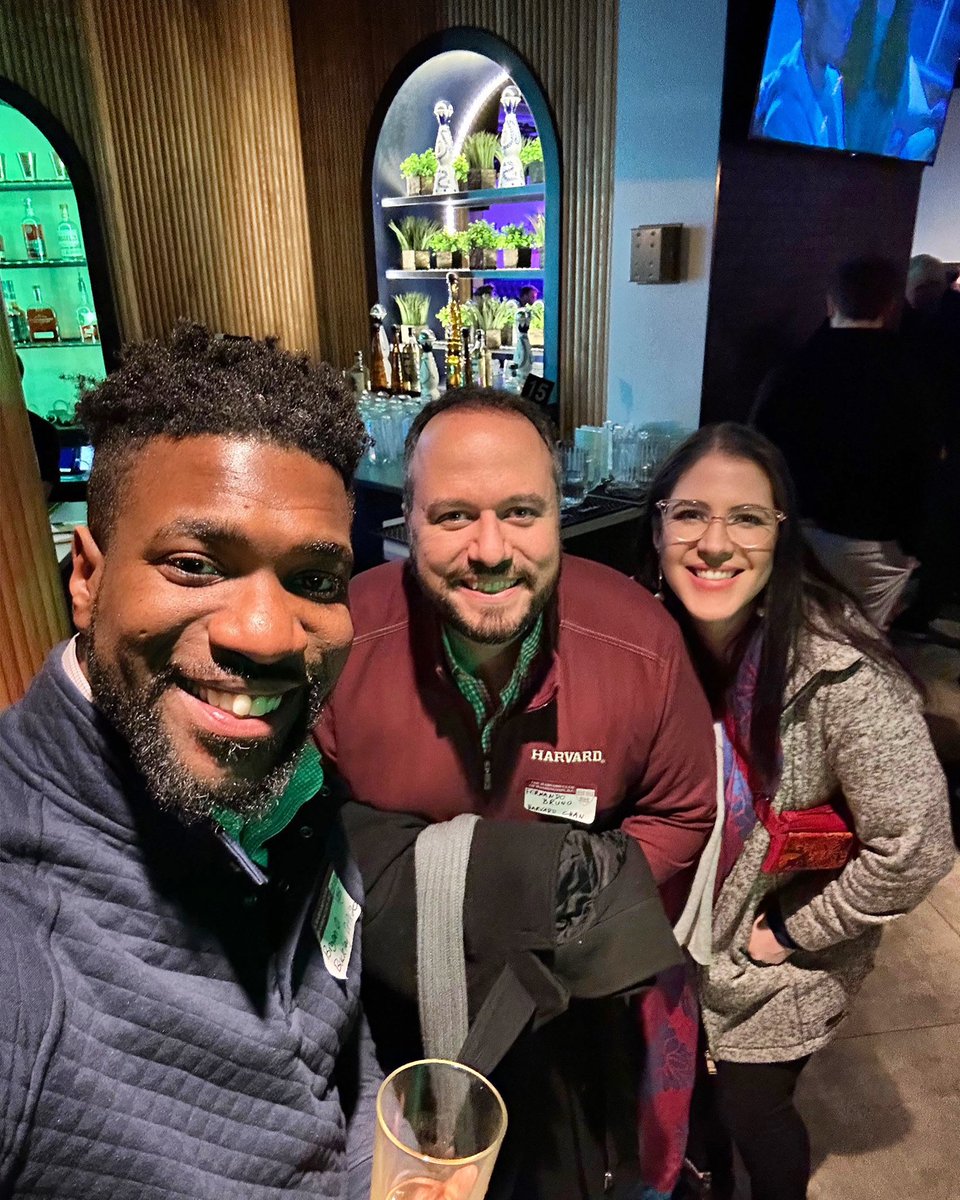 realdoctorbruno's tweet photo. Seeing friends @harvardalumni Global Networking Night. Often crossing paths with @bryanobuckley, since our @HarvardChanSPH,among @Harvard committees, hallways, and graduation, and now during our #WashingtonDC experiences!
The #HarvardNetwork Night happened in 75 cities worldwide! https://t.co/noWgNTwGjC