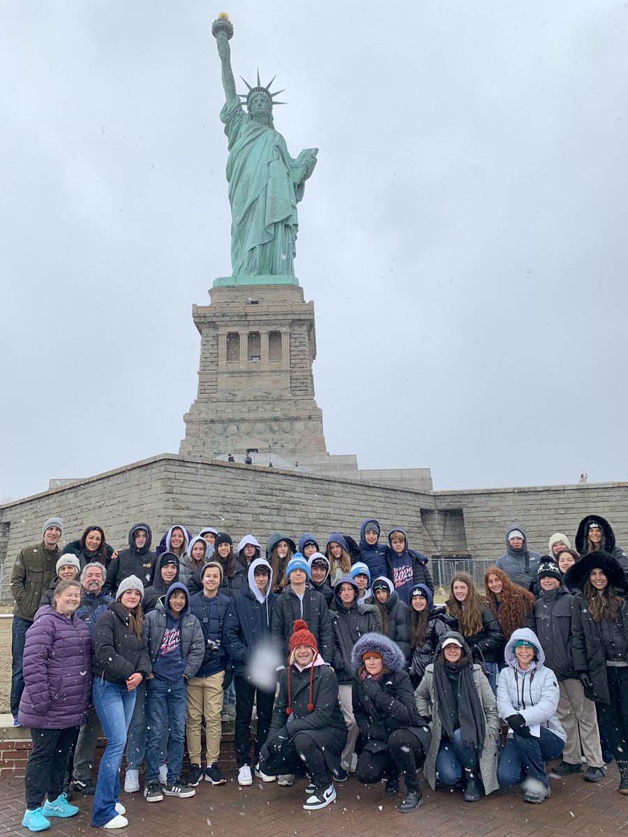 foundingforward's tweet photo. Our #HistoryEncounters students are having a great time traveling to various historic locations! They recently returned from New York City and are on their way to Philadelphia after a stop in @valleyforgepark. https://t.co/g9RSs4FZBG