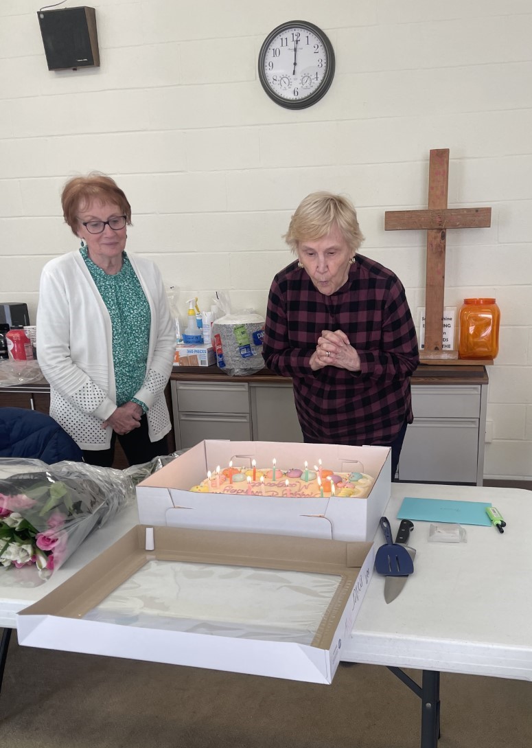 We celebrated a tutor's very special milestone birthday this week! 

Happy birthday, Margaret! We can't thank you enough for all you do for us at the Literacy Council!