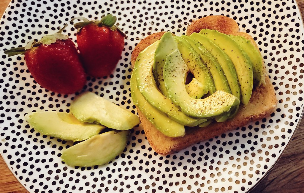 mandabeachpanda's tweet photo. @MyPeakChallenge @SamHeughan Yummmm!! Can't wait to try this 😍😋 Avocado has become a recent staple food for me 🙌🫶 https://t.co/yNtztBhMzc