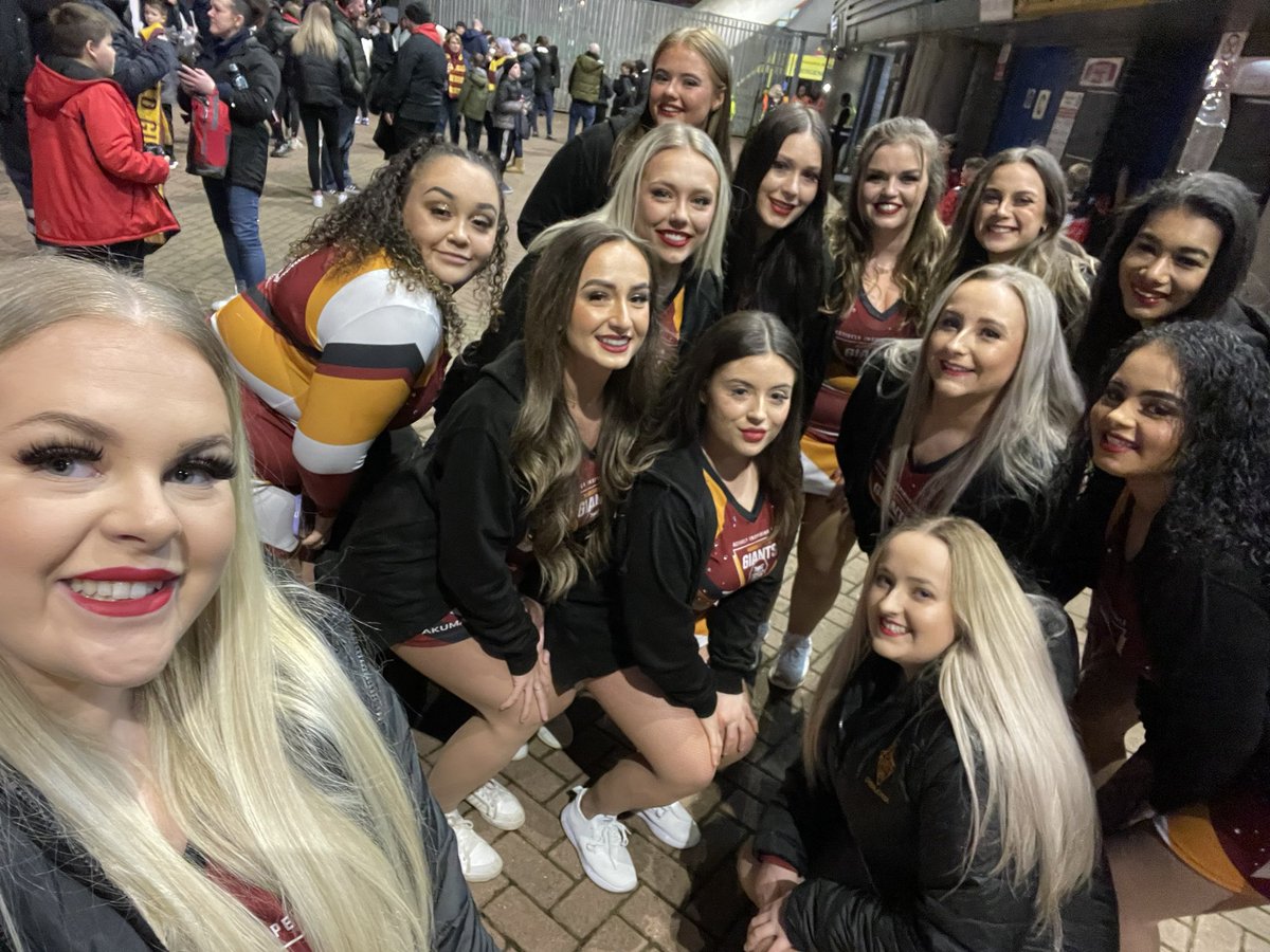 Game Day ready! Who’s supporting 🏉
Sponsored by <a href="/RhodesCCS1/">RhodesClassicCarSpares</a> 
<a href="/Giantsrl/">Huddersfield Giants 🐮🔔</a> <a href="/thezonehud/">The Zone</a> <a href="/GiantsCT/">Huddersfield Giants Community Trust</a>