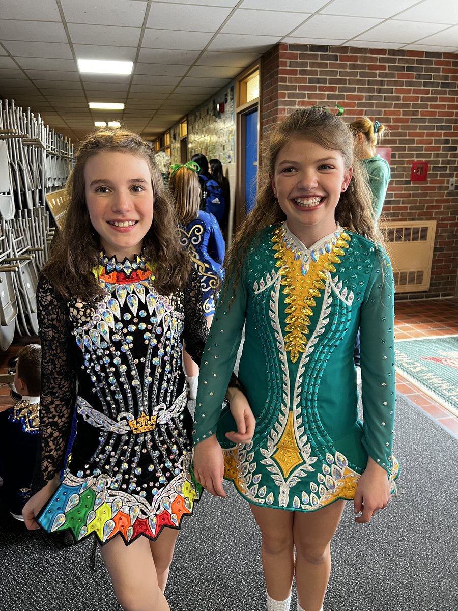 sheehan_ps's tweet photo. We enjoyed some traditional Irish dance today by the Harvey School of Irish Dance. Featuring current and former Sheehan and @marthajones_ps students! Beautiful presentation! @westwood_ps ☘️ https://t.co/gQZbEE9Ck9