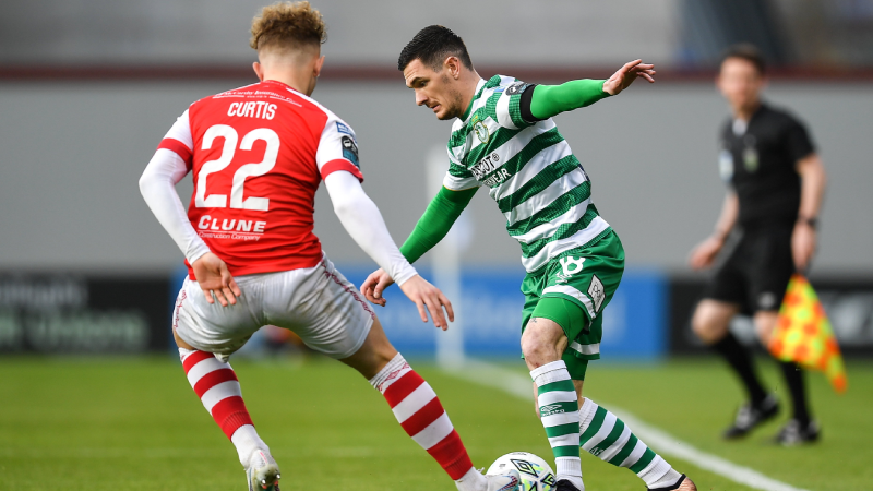 FinalWhistleIE's tweet photo. LOI PD Report: @ShamrockRovers 2-2 @stpatsfc
A late Jake Mulraney long range strike earned St. Pats a 2-2 draw against Rovers as the defending champions search for a first league win continues.
π https://t.co/Dwts0ZO3mS
βοΈ @a_cunningham03
πΈ @sportsfile
#LOIPD #SHAvSPA https://t.co/63r5NeTQh5
