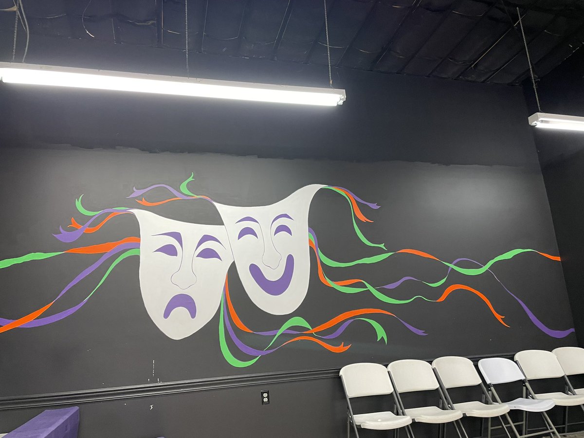 denisemose's tweet photo. THEATER PERFORMANCE! I’m in place to support my “Broke Little Best Friend” as she is the LEAD in the show!!! #AuntChronicles #SpringBreakWasTheaterCamp #SheLovesThis 🎭🎬🎥🎫 @FantasyPCTA @huntsvillecity @ApolloTheater @girlscouts https://t.co/E0eyDRjFd1