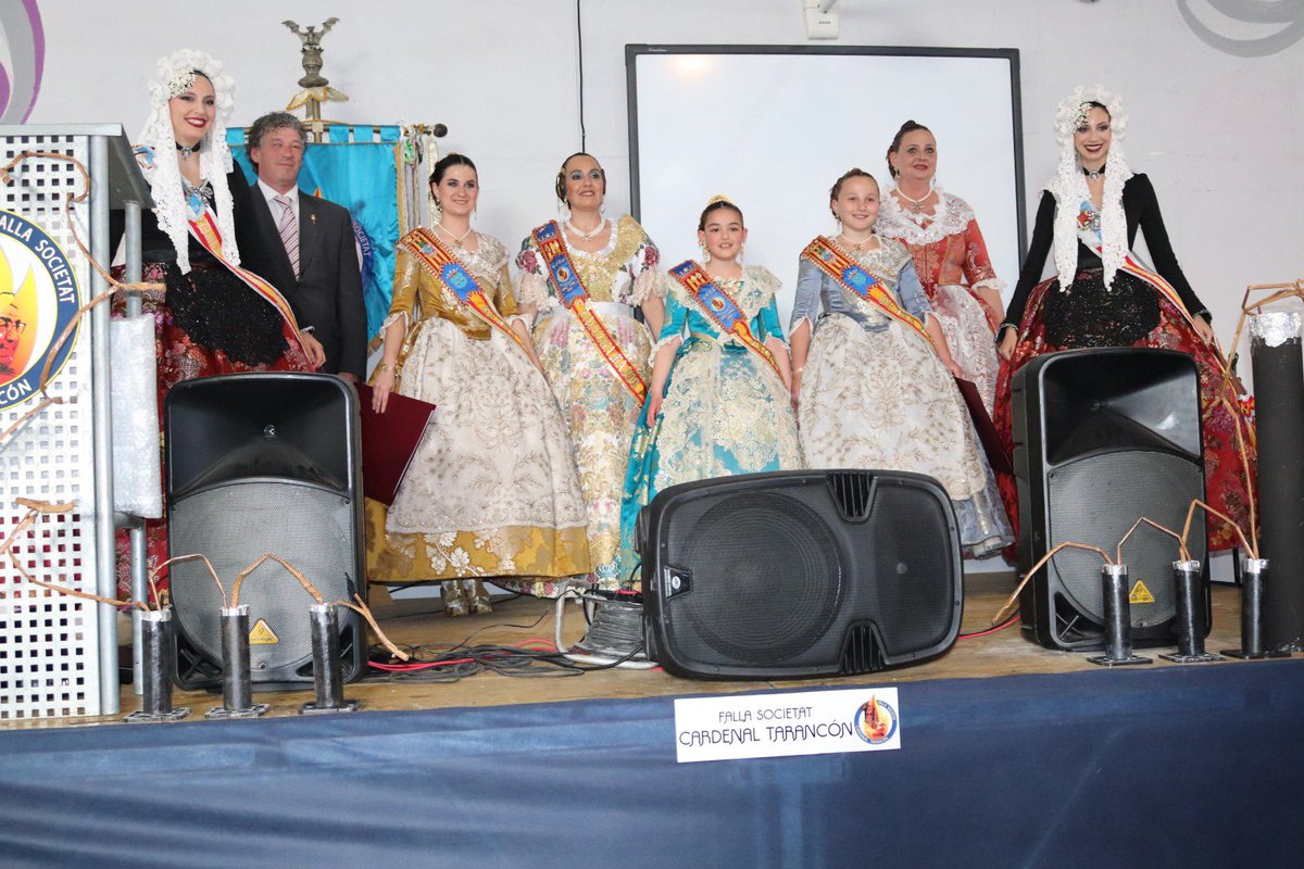 FallaCTarancon's tweet image. 📸 Imatges d'aquesta vesprada amb diferents actes protocol·laris amb les Reines Falleres de Borriana, Belleses del Foc d'Alacant i les Falleres Majors de Falla La Vila i Falla Barri Onda