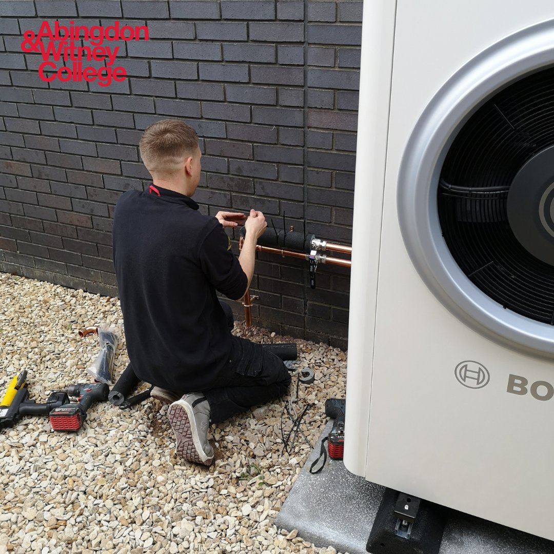 Abingdon & Witney College tweet media