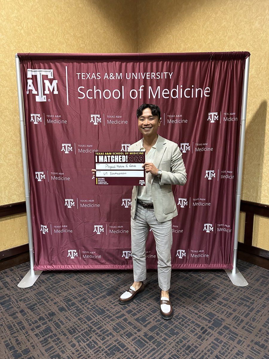 jeremiahfling's tweet photo. This Texas boy is staying in the Lone Star State! Thank you to all the mentors, friends, family, and people that played a part in my journey to residency.

Stoked, honored, and blessed to be joining @UTSW_PMR 

#MatchDay #Match2023 #Physiatry #residency https://t.co/aR3ZBuLJRP