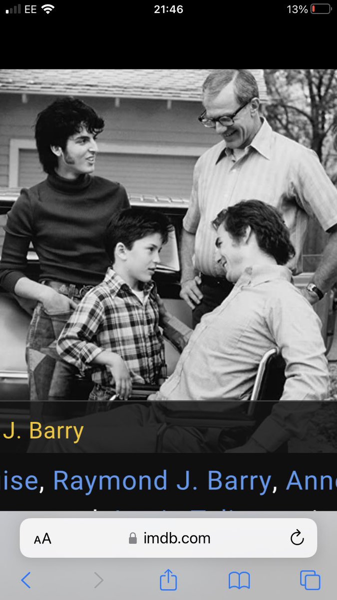 PeterFGardiner's tweet photo. @CorestarPaul Raymond J.Barry plays Ron Kovic’s (played by Tom Cruise) dad in ‘Born on the Fourth of July’, makes me emotional EVERY time &amp; I’ve never seen him in anything else. https://t.co/yjhvk3PVf1