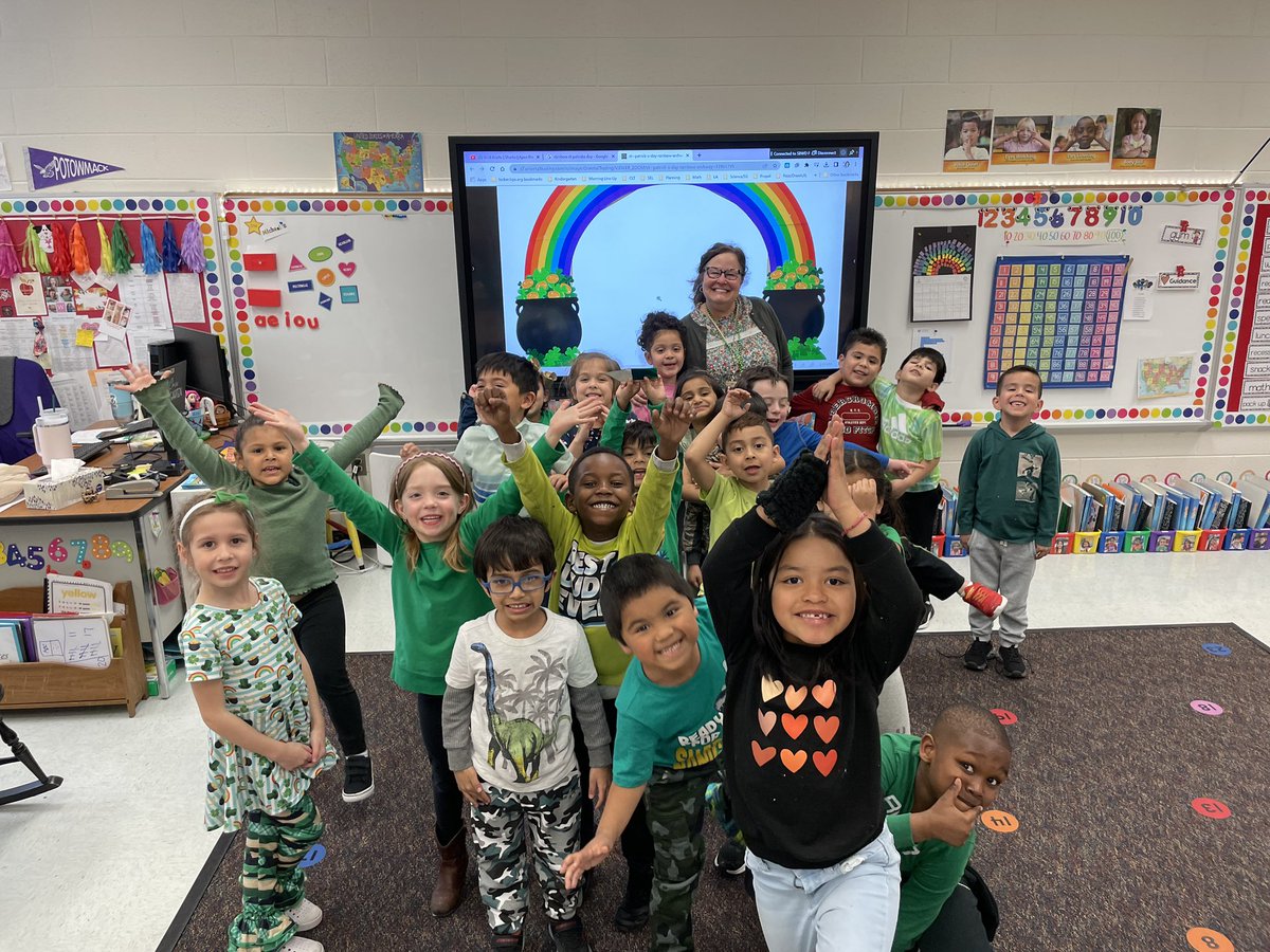 MsCarrsClass_K's tweet photo. So lucky to be the teacher of these little leprechauns! 🍀 @PotowmackES https://t.co/PL4I31eB8H