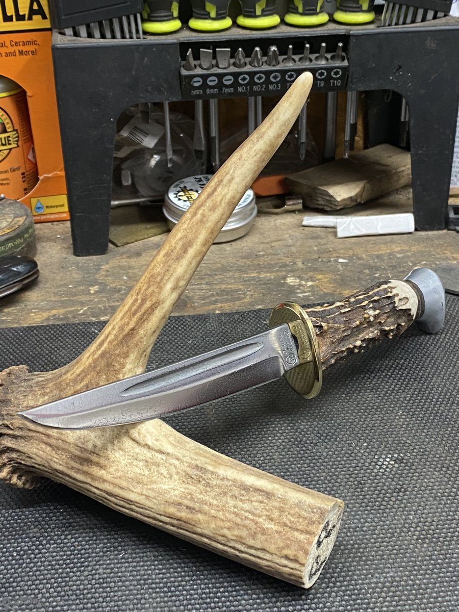 EnforcerMatt's tweet photo. After with real antler and brass guard made by myself https://t.co/8nECoH6EoS