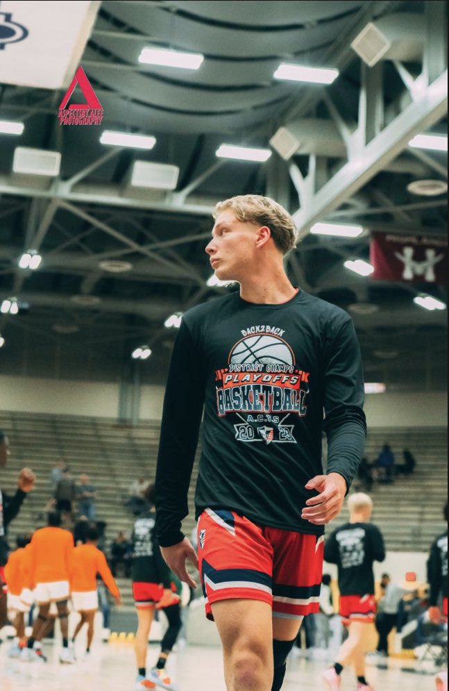 tyler13cook's tweet photo. After a great conversation with Coach Garcia, I am blessed to have received an offer from Barclay College @CoachW40 @BCCoach_G @SaKingHoops @HoopsVmhs @BigA_SATX https://t.co/4MpXM6Zvb4