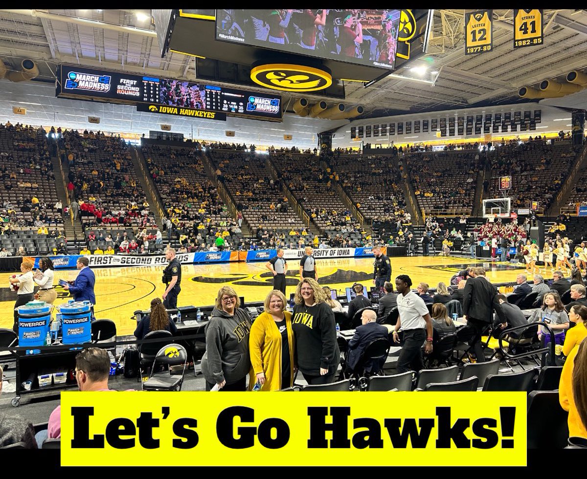 JenniferHuling's tweet photo. Let’s go Hawks!! @IowaWBB #NCAAWBB #marchmadness2023 @jjgya19 @MrsKTwist https://t.co/36DalfqPLw