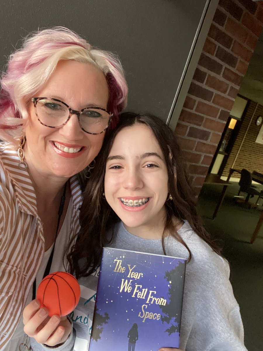 mylibrarylife's tweet photo. March is Reading Month’s Hoops for Reading has been a great success so far! Kids are shooting baskets and winning books! @RodneyHetherton @Jim_Kitchen @swartz_creek @SCMSDragons https://t.co/6aRfWpSyMG