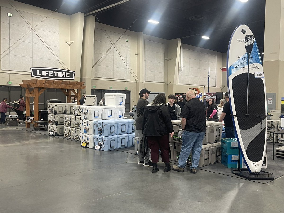 Come and see our @Lifetime team at the International Sportsmen’s Expo this weekend at the Mountain America Expo Center in Sandy. Coolers, kayaks, paddle boards, and our new grill… 👊❤️