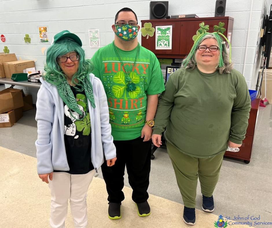 SJOGCSWestville's tweet photo. Happy St. Patrick's Day! 🍀💚🇮🇪

Fun Fact: Today we also celebrate our history here at SJOGCS as five brothers hailed from the shores of Dublin, Ireland, to the harbor of NYC in 1965. Little did they know that their hard work and sacrifices would turn out so well! #SJOGCS #DoGood https://t.co/Go6cttwtkv