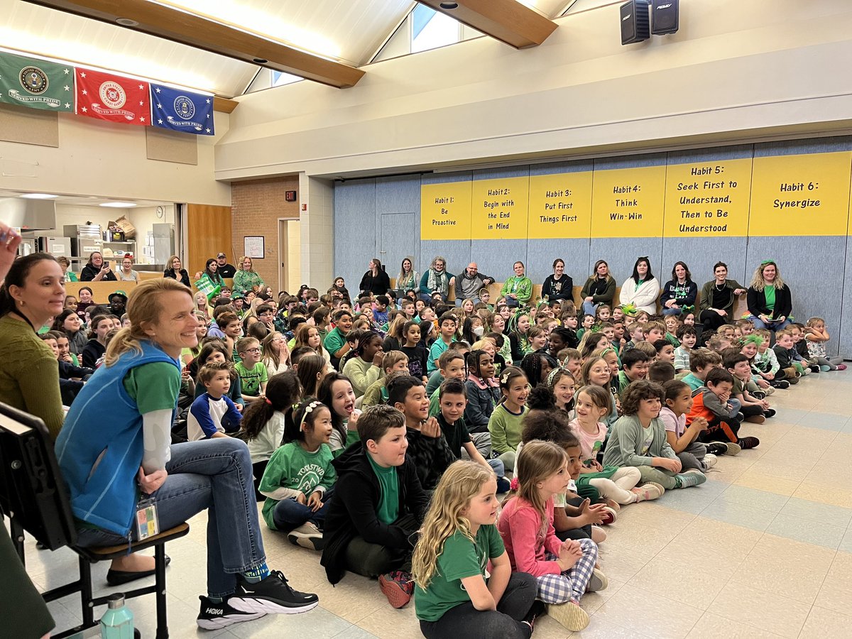 HanoverBASD's tweet photo. Irish every day was this fun!!! ☘️ 💚 Happy St. Patrick’s Day! Thank you to our former student Amelia, and dance team for joining us today! #StPattysDay #IrishStepDancing #SchoolSpirit https://t.co/nZSWaczPZl