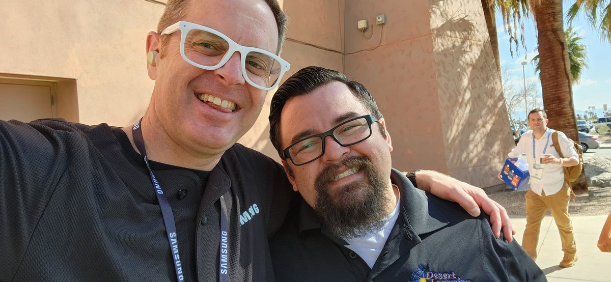 Awesome seeing my favorite Palm Springer! <a href="/EdTechEddie/">Eduardo Rivera</a> keep crushing it brother!! #SpringCUE