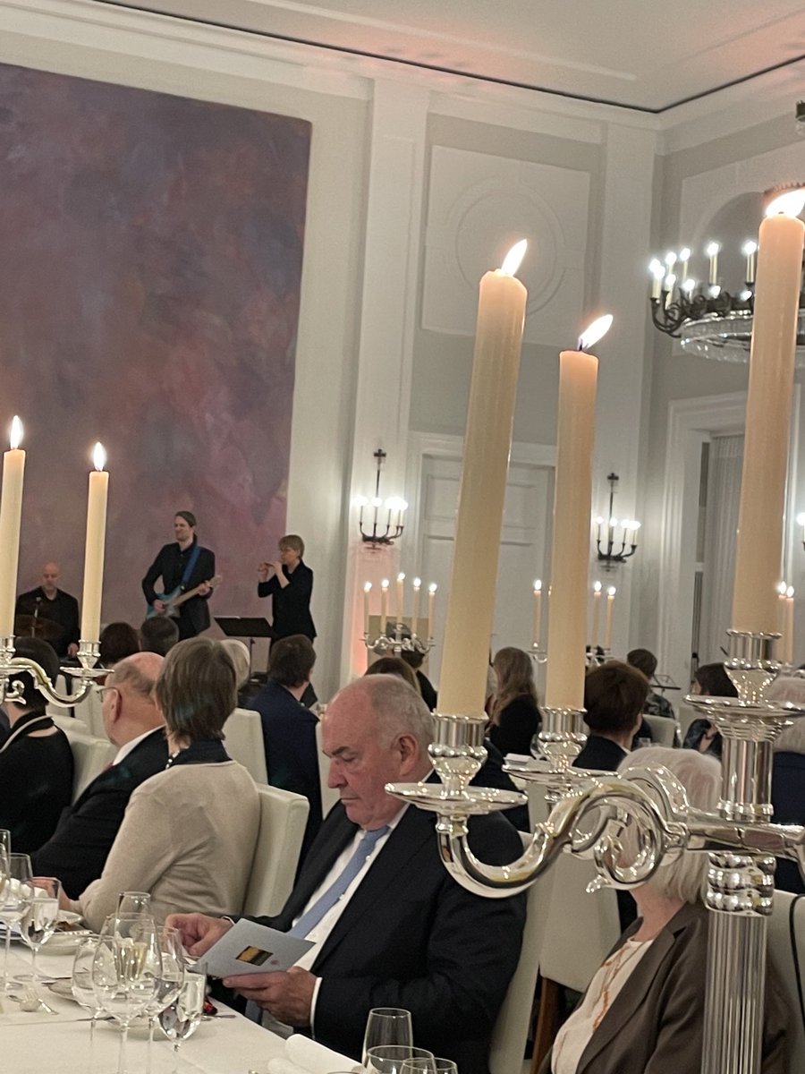 #Bundespräsident #Steinmeier ruft zu wehrhaften Demokratie beim Republikanischem Bankett anlässlich #Märzrevolution auf.