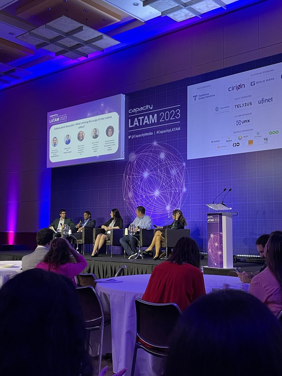 AlooTelecom_'s tweet photo. Nessa semana estivemos presentes em mais uma edição do Capacity Latam, que contou com a presença de executivos C-Levels de operadoras globais de telecomunicações de mais de 38 países.
Foi um momento único para fazer negócios e muita troca de experiências!

#CapacityLatam2023 https://t.co/KeLEylngq2