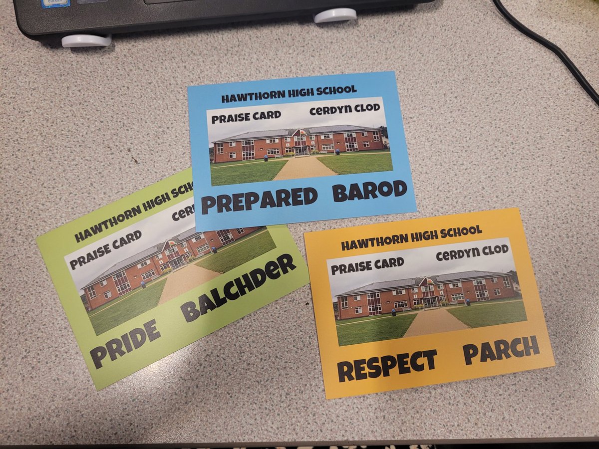 cymraeg_hhs's tweet photo. Mae ein cardiau clod nawr yn ddwyieithog 😊🏴 #balchder #barod #parch
Our praise cards are now bilingual 😊🏴#pride #prepared #respect https://t.co/ogWE4UO4pg