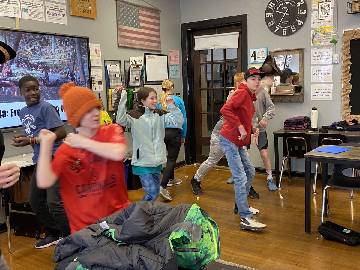 Lara Brunk tweet media