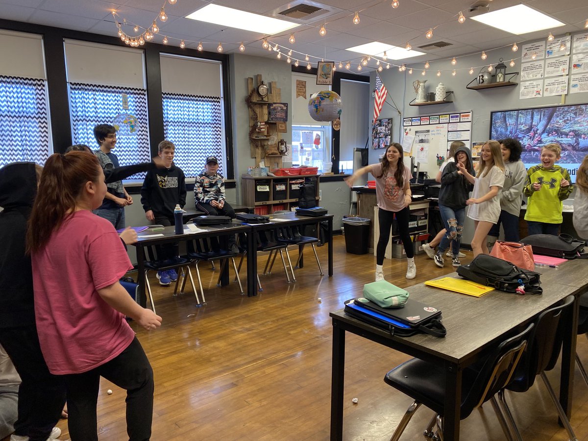 Lara Brunk tweet media